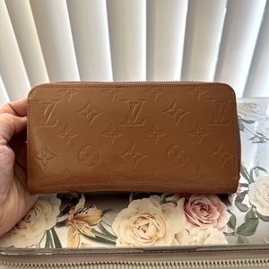 Louix Vuitton Monogram Empreinte Vernise Zippy Wallet